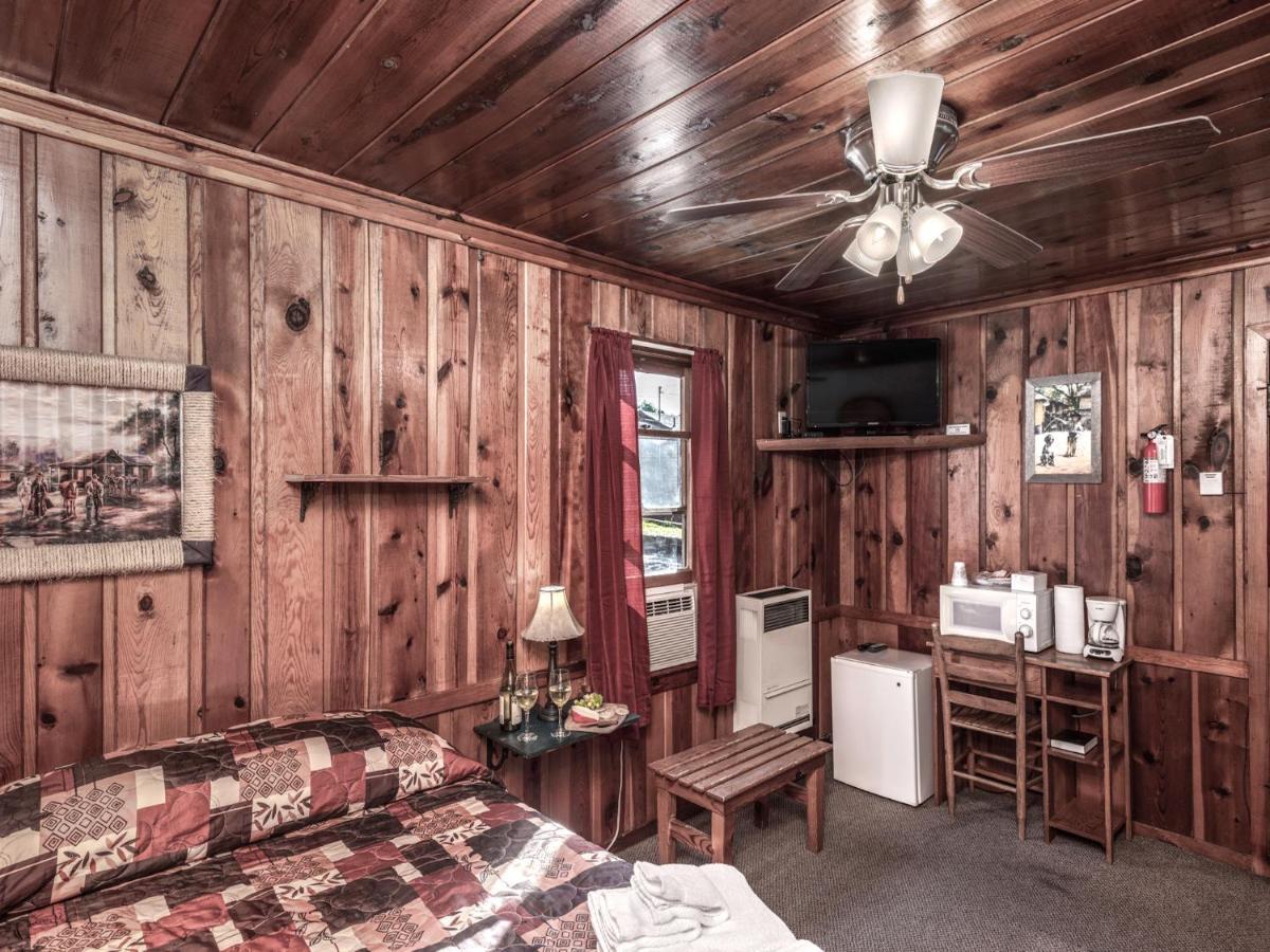 רואידוסו Apache Village 3, Queen Bed, Midtown, Sleeps 2 מראה חיצוני תמונה