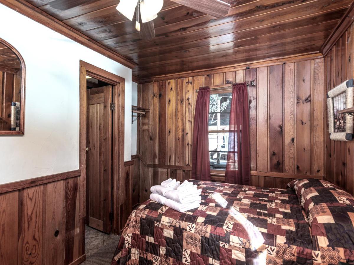 רואידוסו Apache Village 3, Queen Bed, Midtown, Sleeps 2 מראה חיצוני תמונה